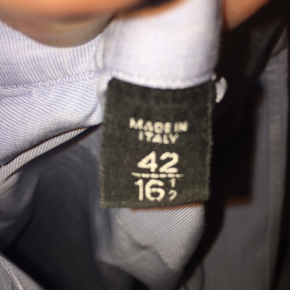 pre-loved authentic TOM FORD pale blue DRESS SHIRT - Picture 4 of 8